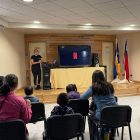 Tardes de Cine se efectúan en el auditorio del Museo Municipal de Porvenir. 