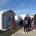 Estudiantes de turismo del Liceo Bicentenario realizan visita guiada en el  Cementerio Municipal de Porvenir 